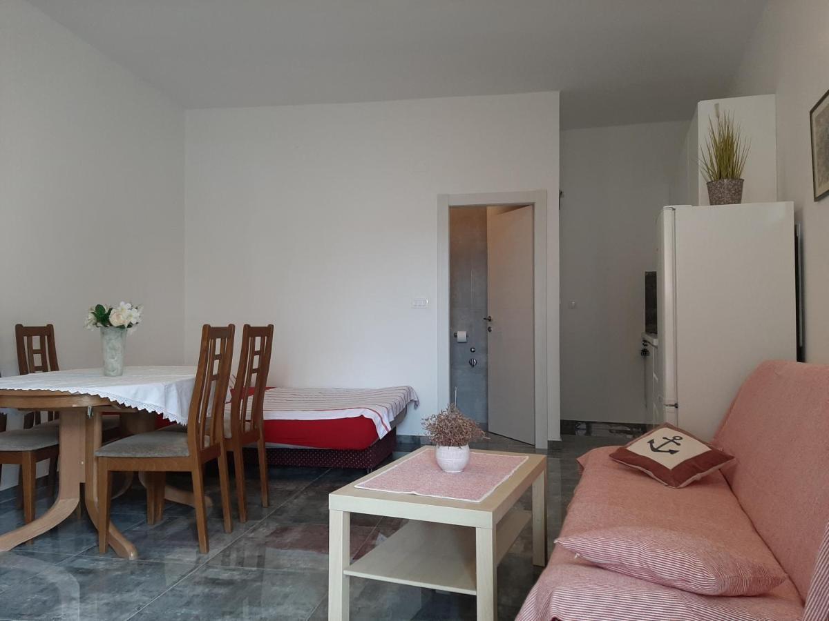 Cvita Apartment Vodice Extérieur photo